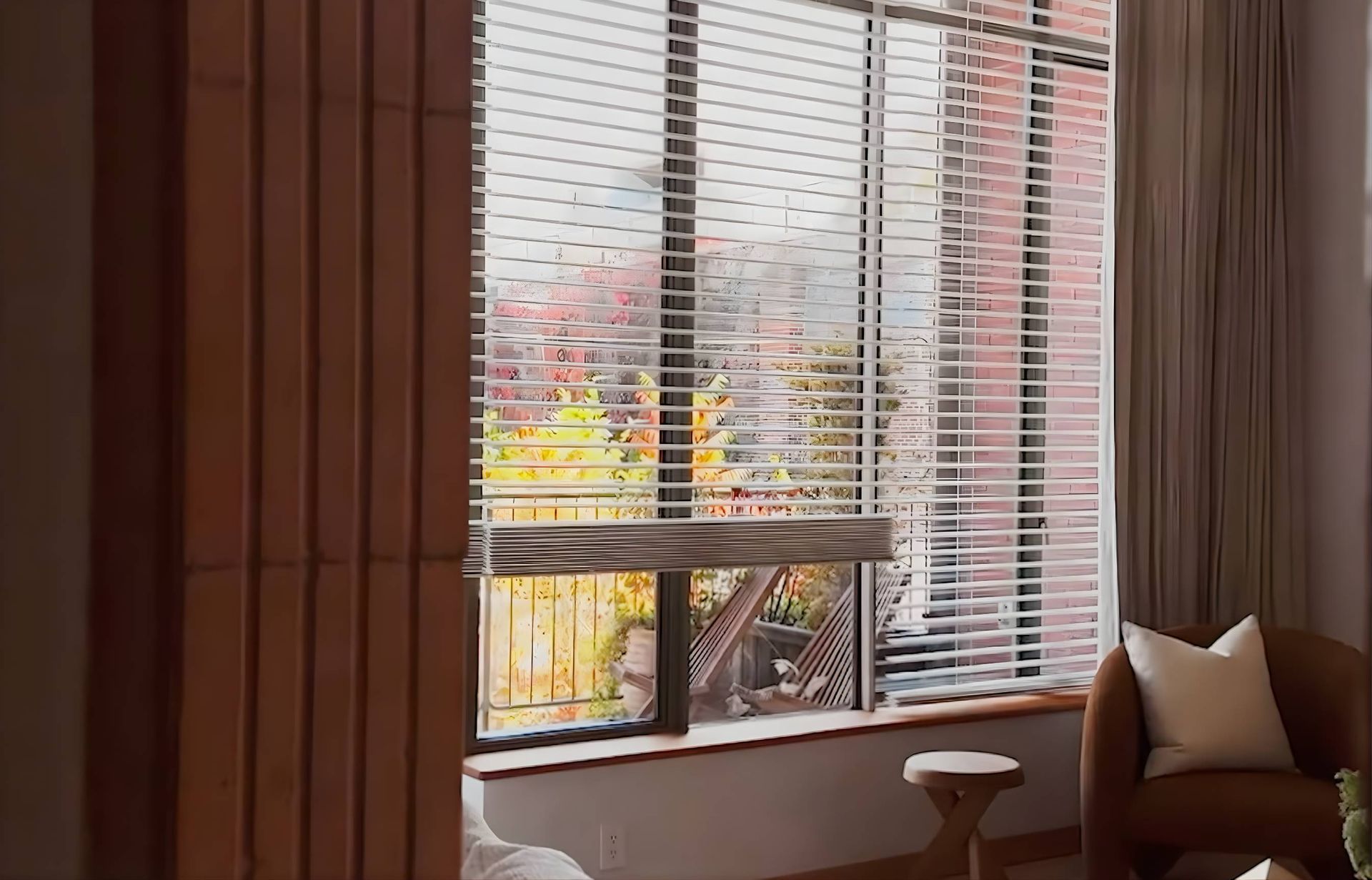 Hunter Douglas Aria® Soft Blinds Near Atlanta, GA