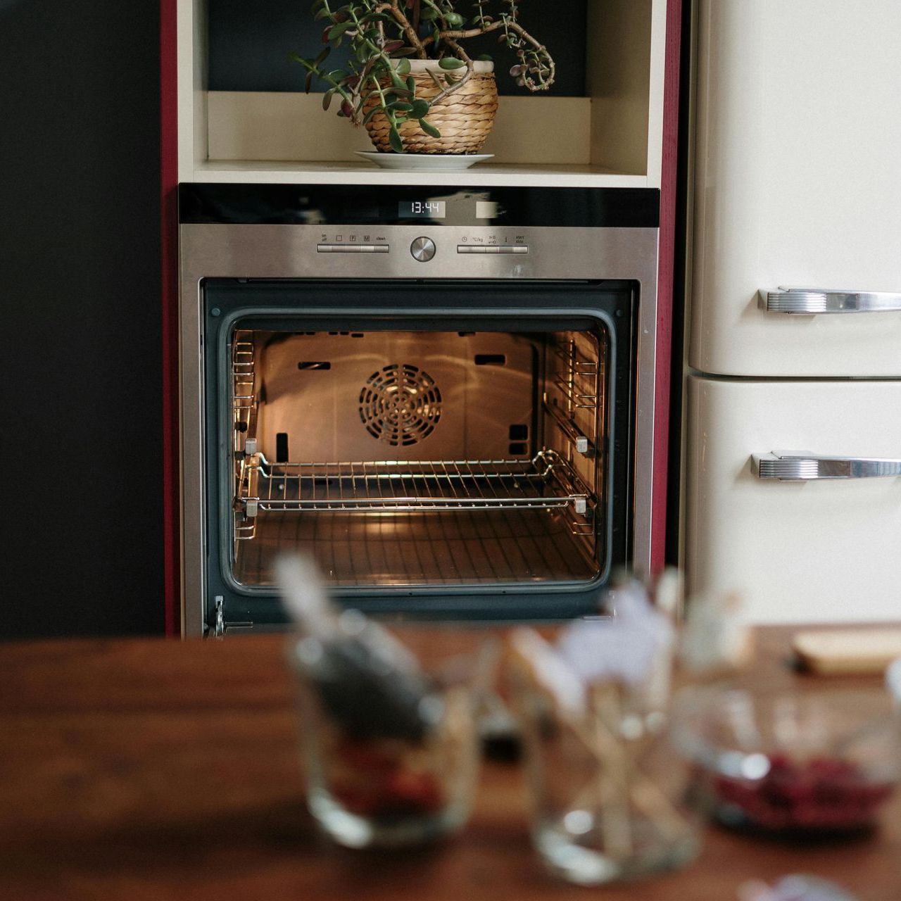 Oven laten herstellen - WG Witgoed Reparatie
