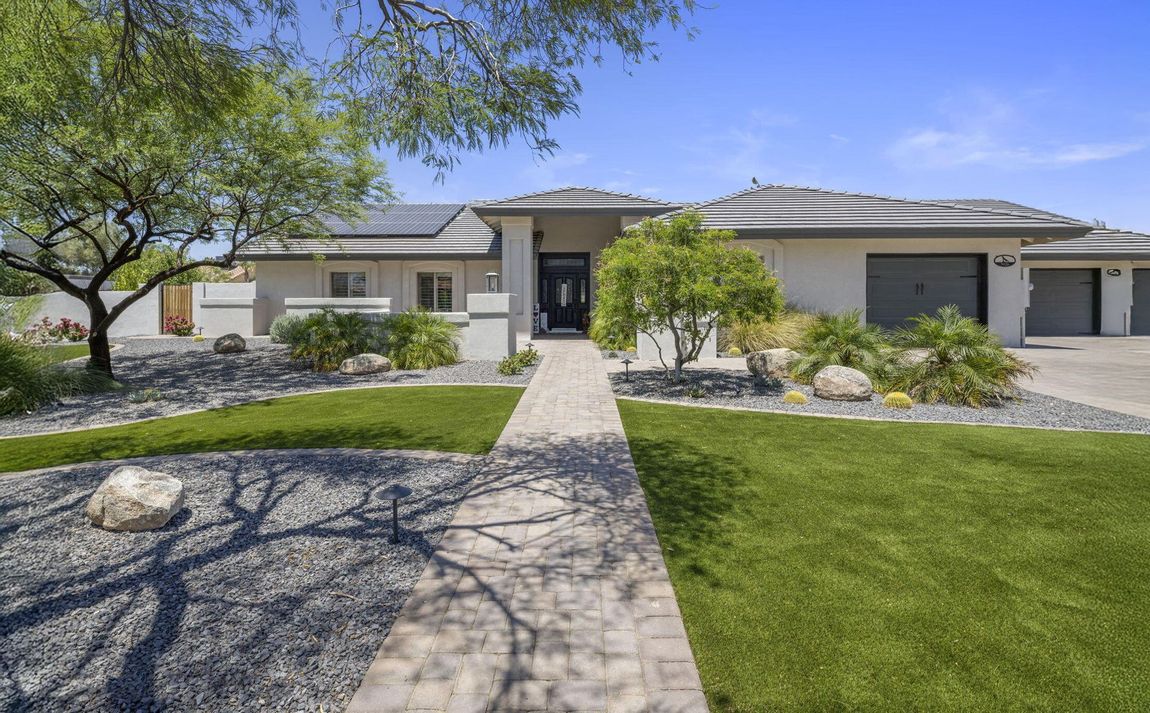 Front of Luxury Estate Home in Scottsdale Arizona