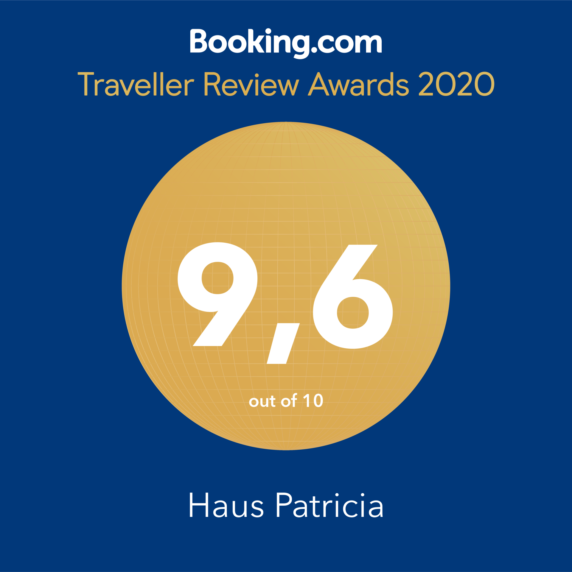 Booking.com-Auszeichnung für Haus Patricia: ein goldener Kreis mit der Aufschrift „9,6 von 10“ auf blauem Hintergrund.