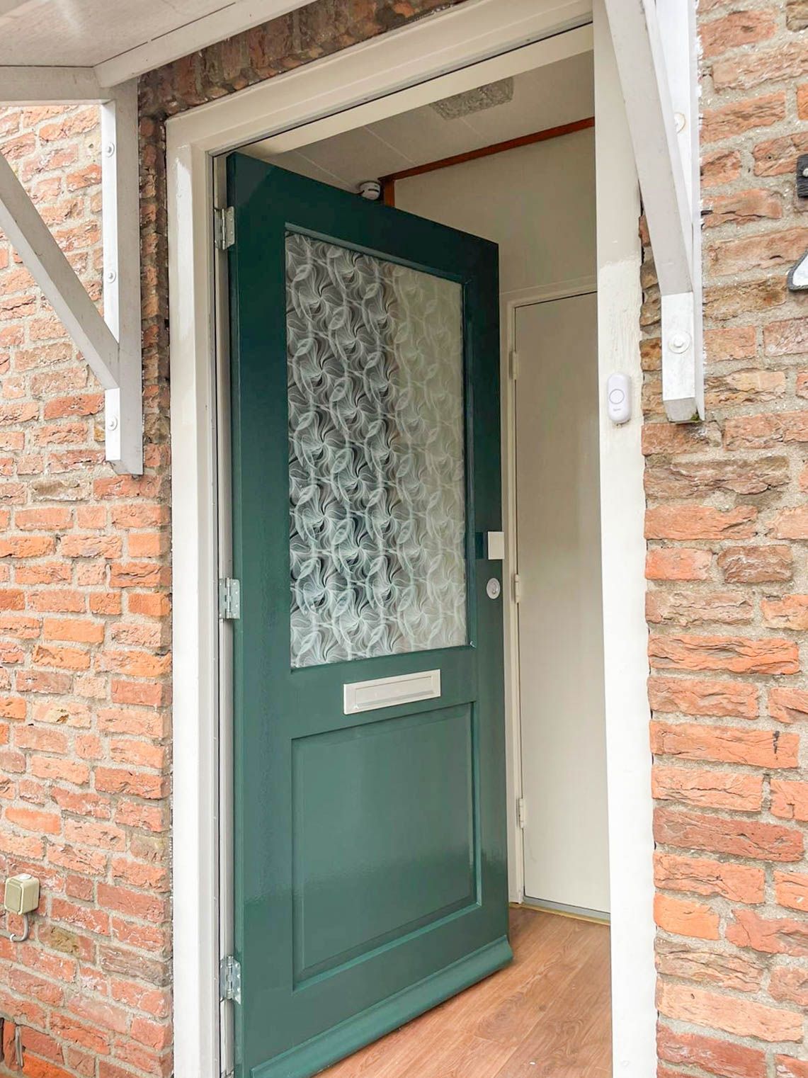 voordeur schilderen door wesselvastgoedonderhoud