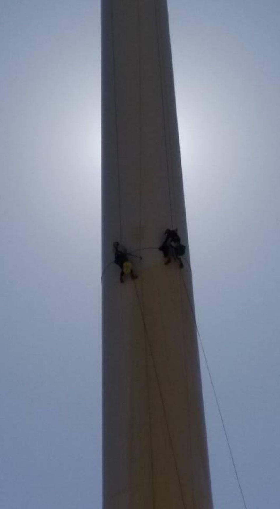 lavoro su colonna di un viadotto