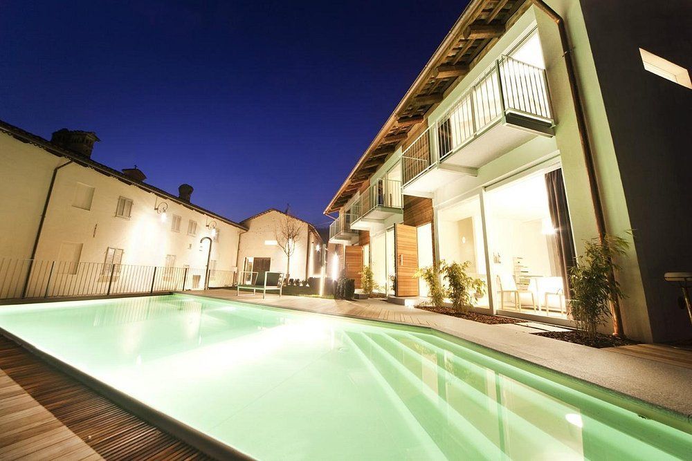 Palas Cerequio Barolo Cru Resort La Morra