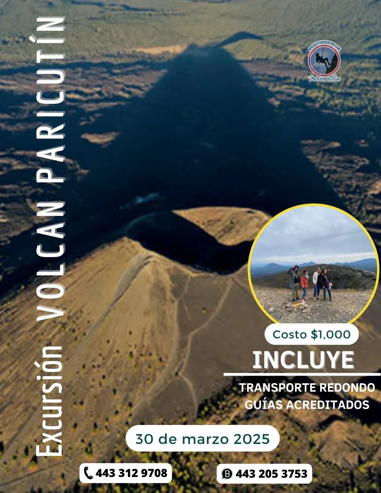 Un cartel de la excursión al Volcán Paricutín muestra a un grupo de personas de pie en la cima de una montaña.