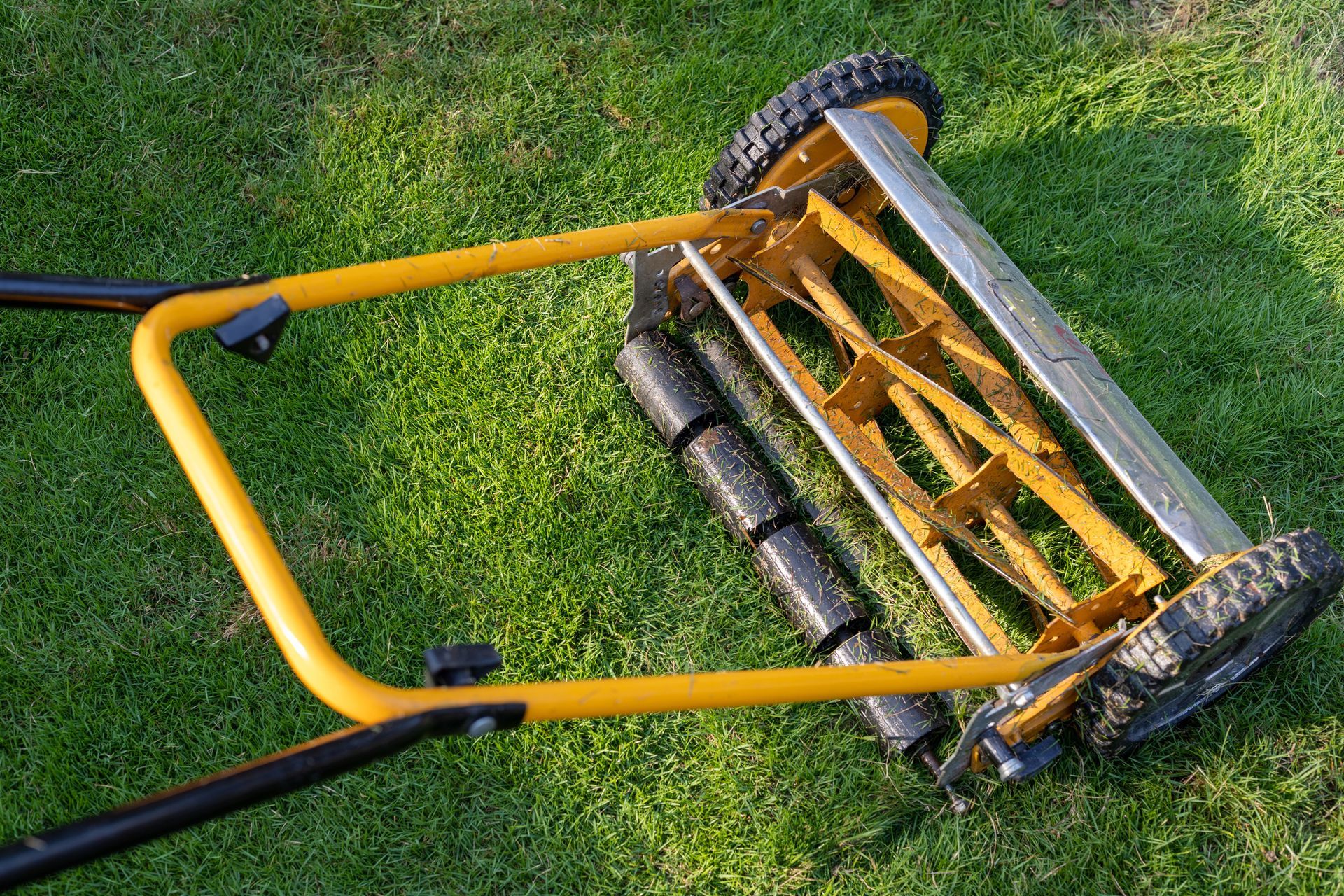 An example of a lawn mower in need of lawn mower spare parts in Perth