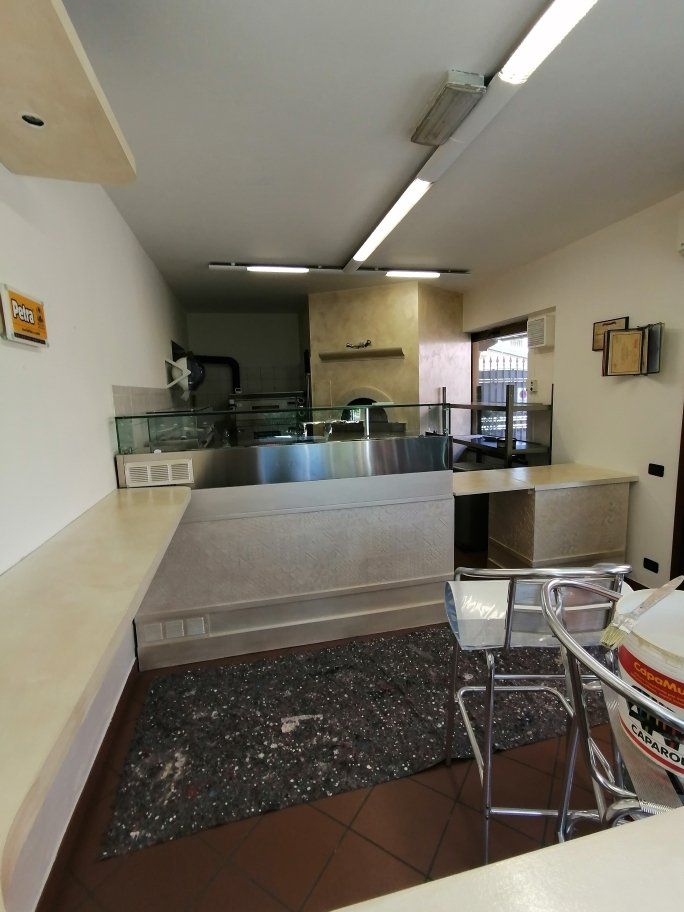 Decorazione locale commerciale