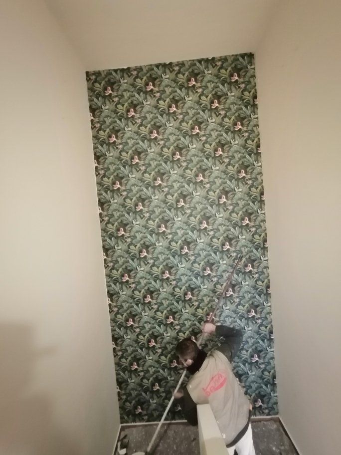 Stesura carta da parati