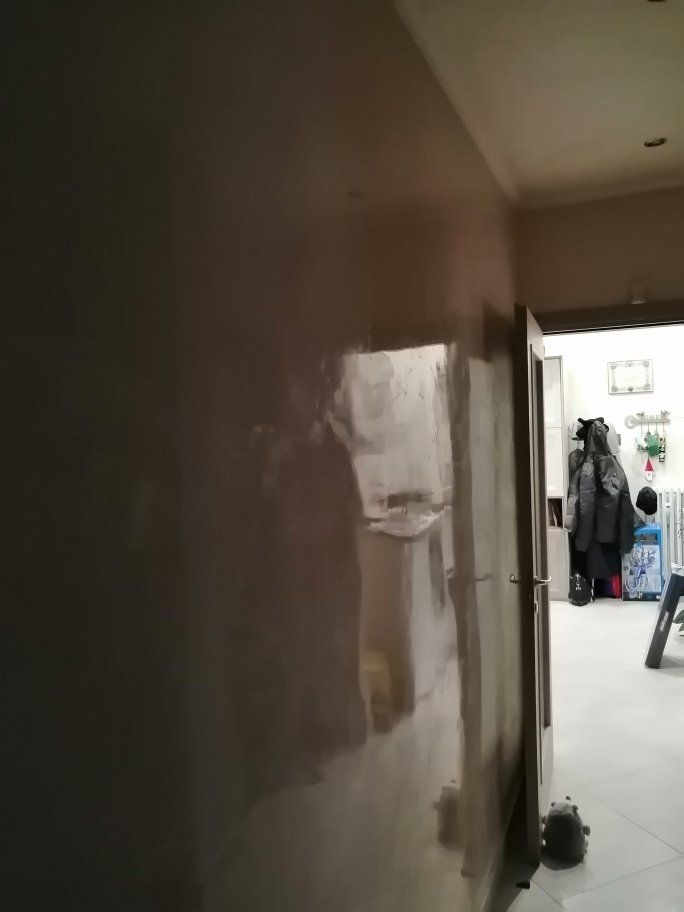 Tinteggiatura parete interna