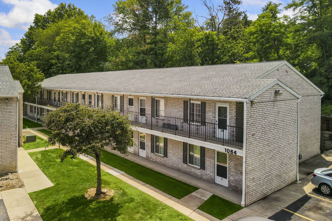 Clyde Crossings in Cuyahoga Falls, Ohio