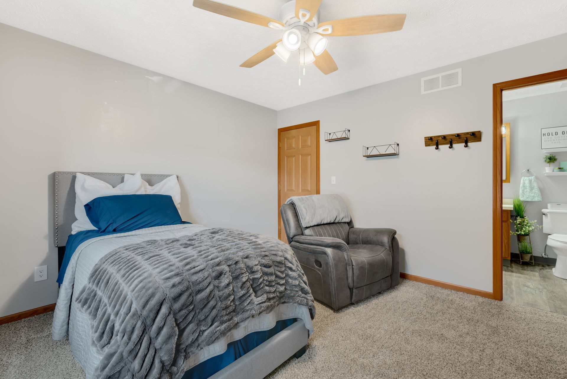 3954 Mt. Vernon Blvd., Norton, OH photo gallery