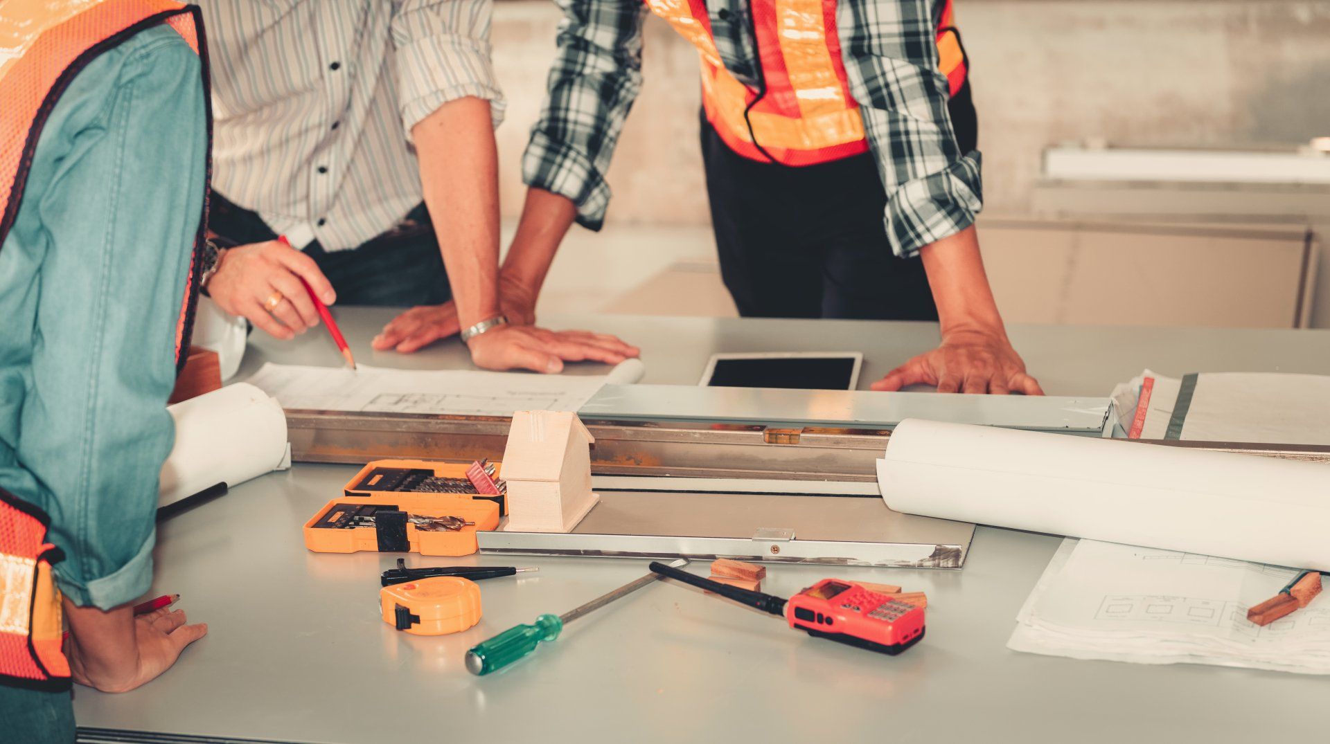 Workers managing project