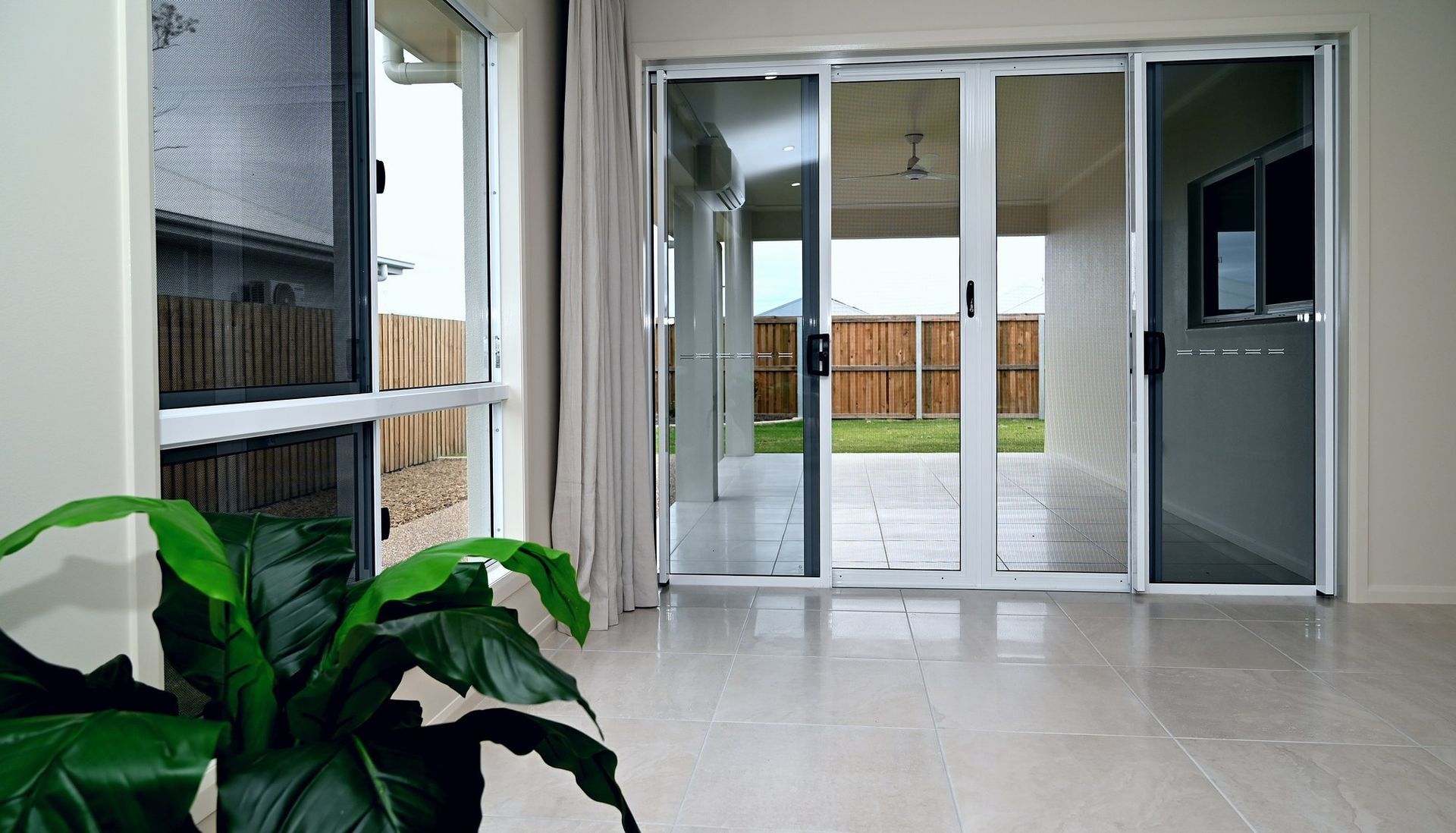 Aluminium Windows in Townsville NQ Glass & Aluminium Fitouts