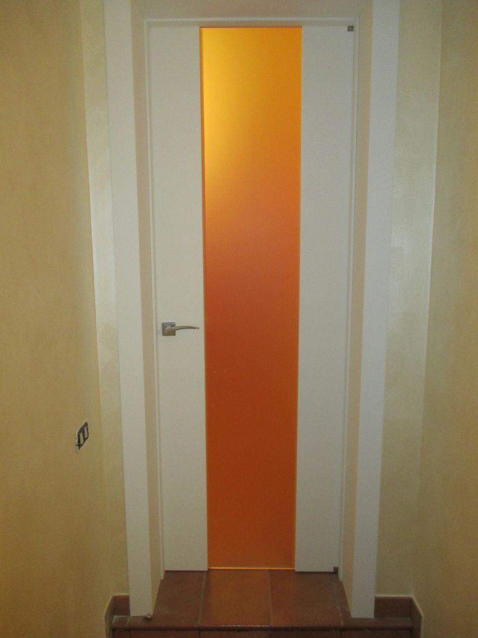 porta con vetrata satinata