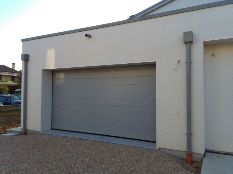 infisso avvolgibile per garage