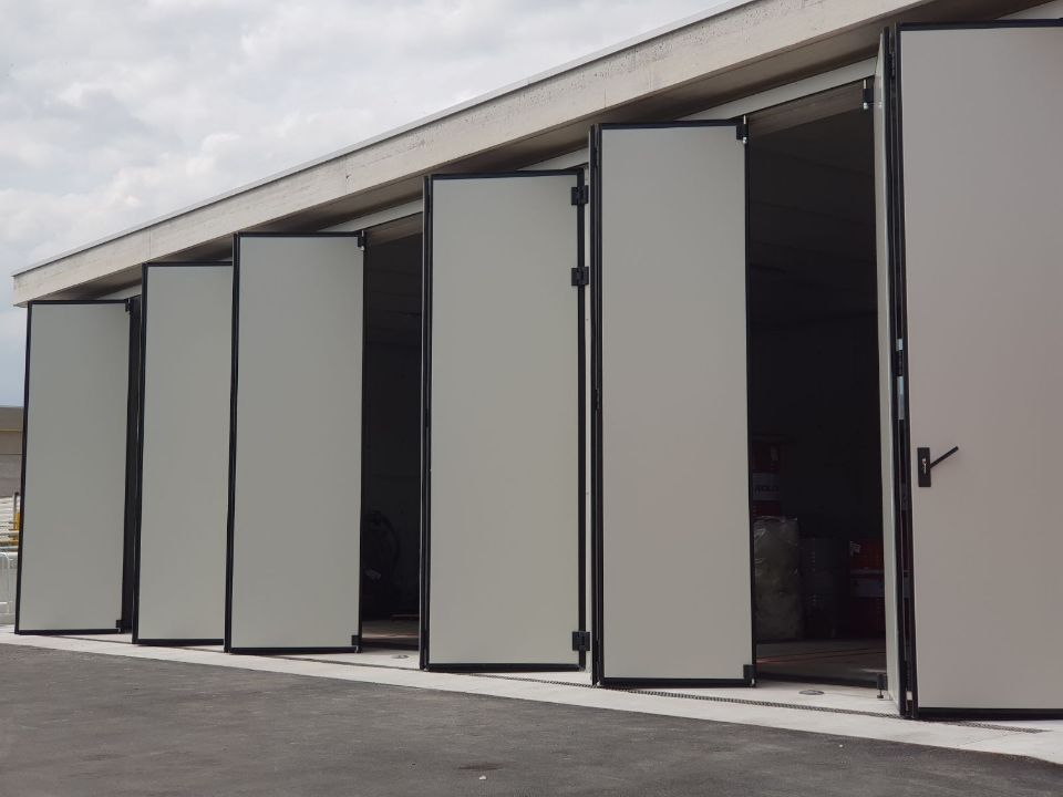 portoni industriali a libro