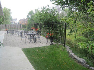 outdoor sitting area of funeral home