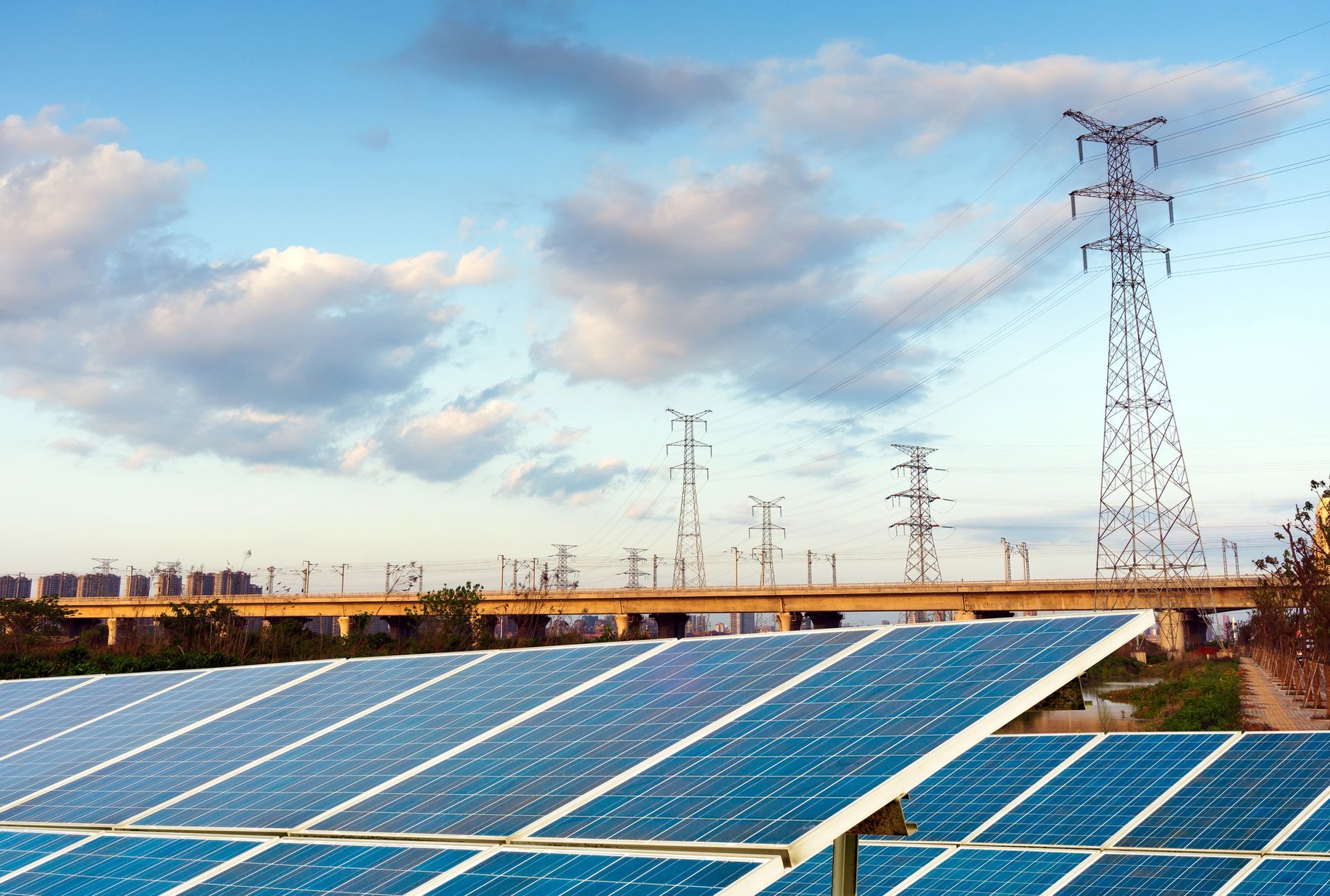 IMPIANTI DI ILLUMINAZIONE E FOTOVOLTAICI IN EDIFICI DI IMPORTANZA SECONDARIA