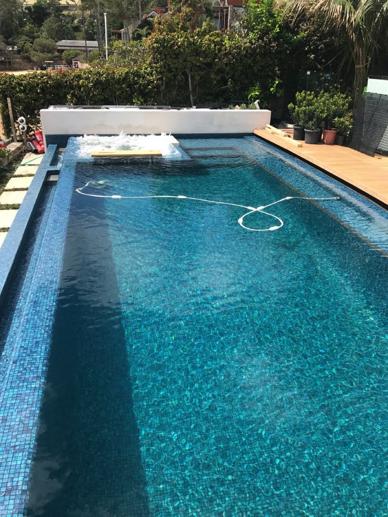 commercial pool tiling