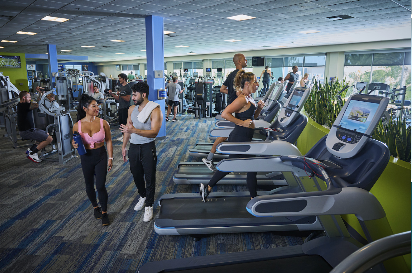 Gym members working out in Club Sport Aliso Viejo