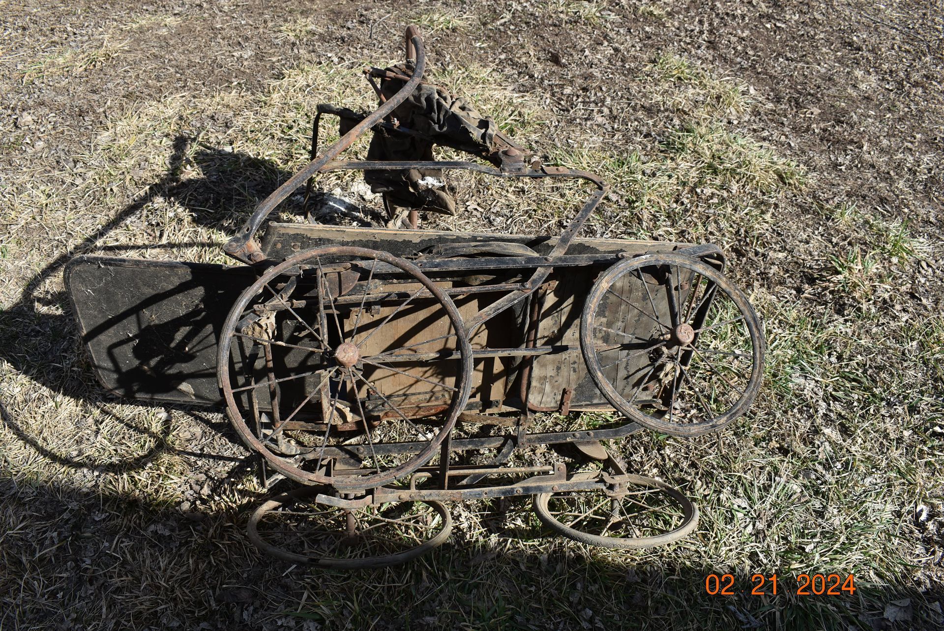 Antique 1800s baby carriage