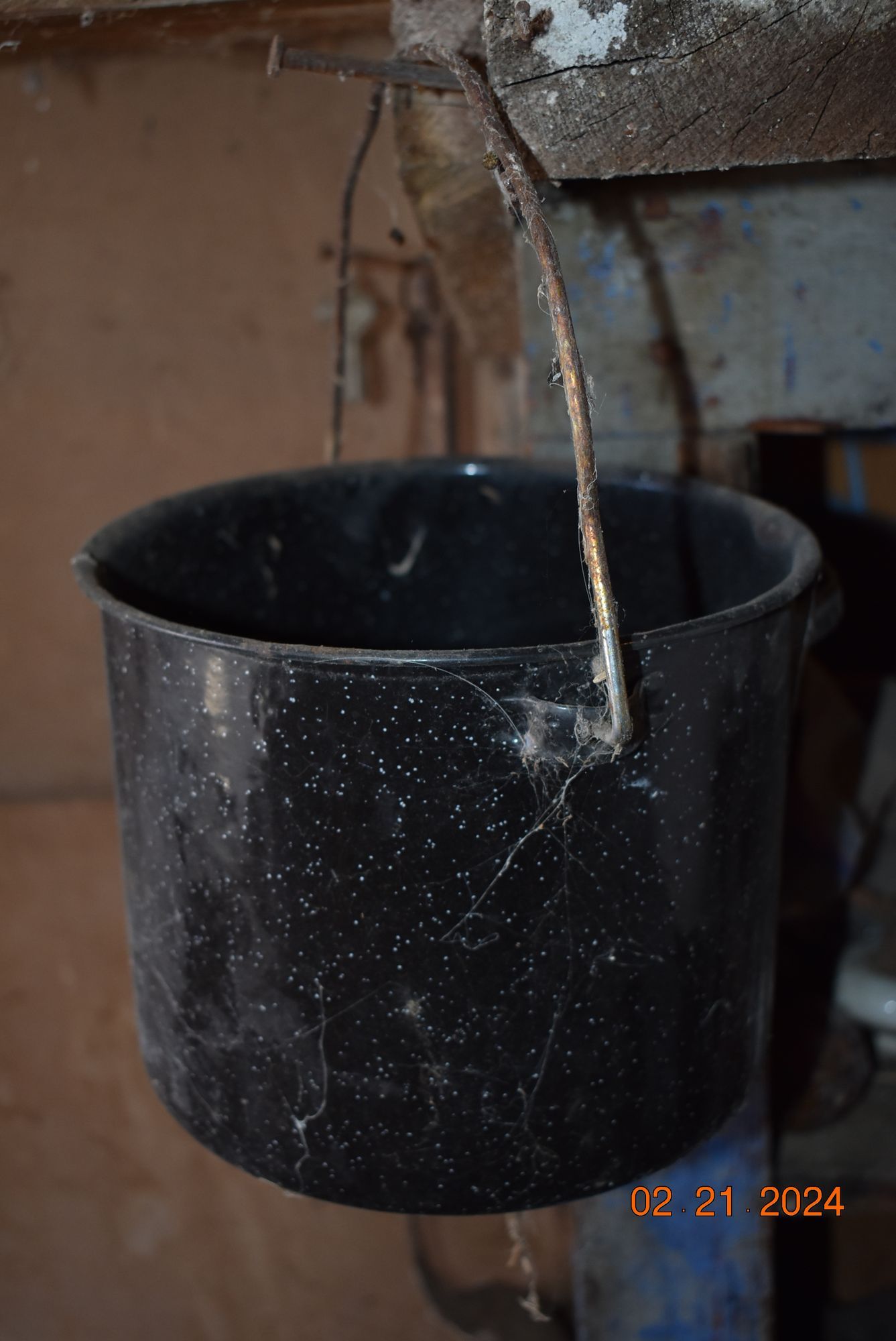 Old antique cowboy cooking pot.
