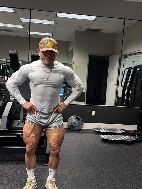 BODY BUILDING COACHES NEAR ME 