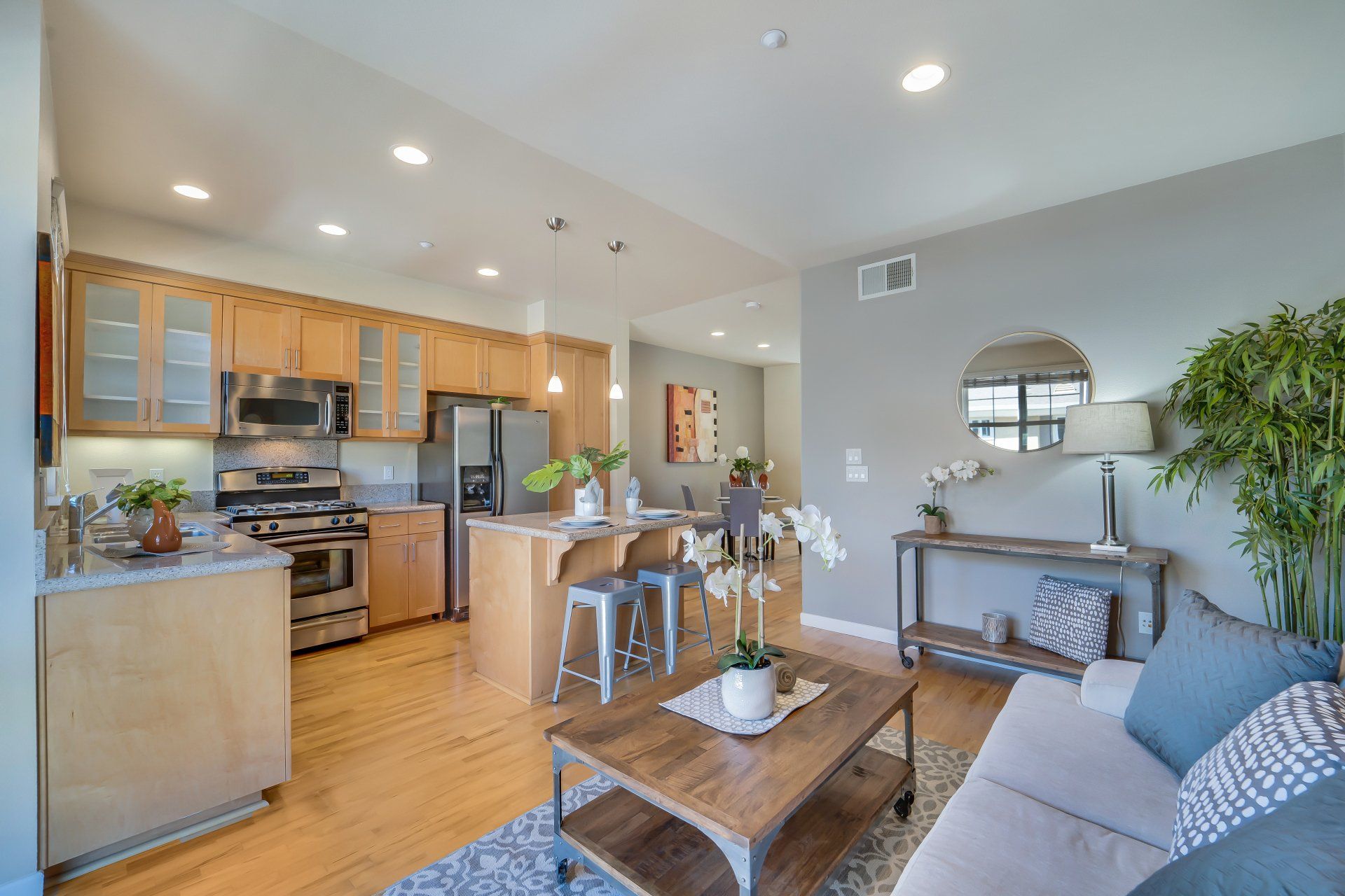 Mariani Square Kitchen