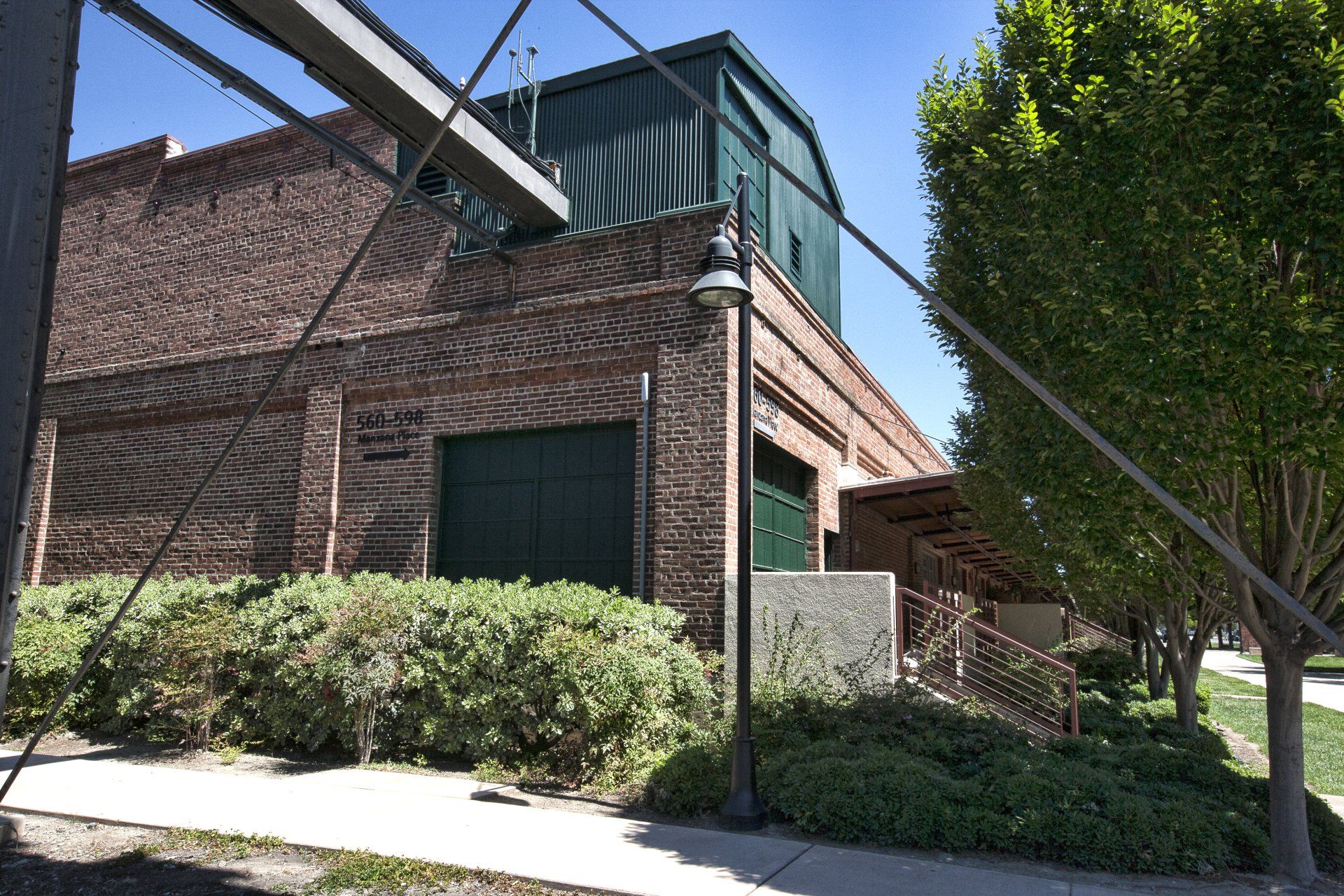 Mariani Square Exterior