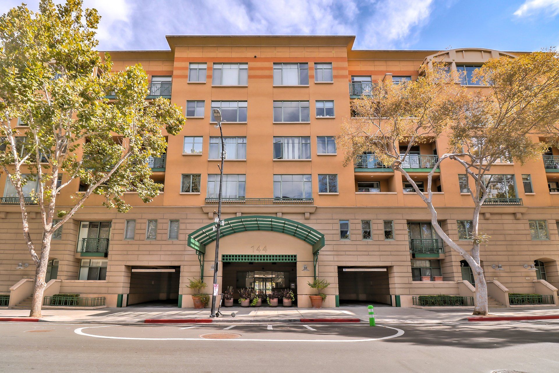 Paseo Plaza Apartments
