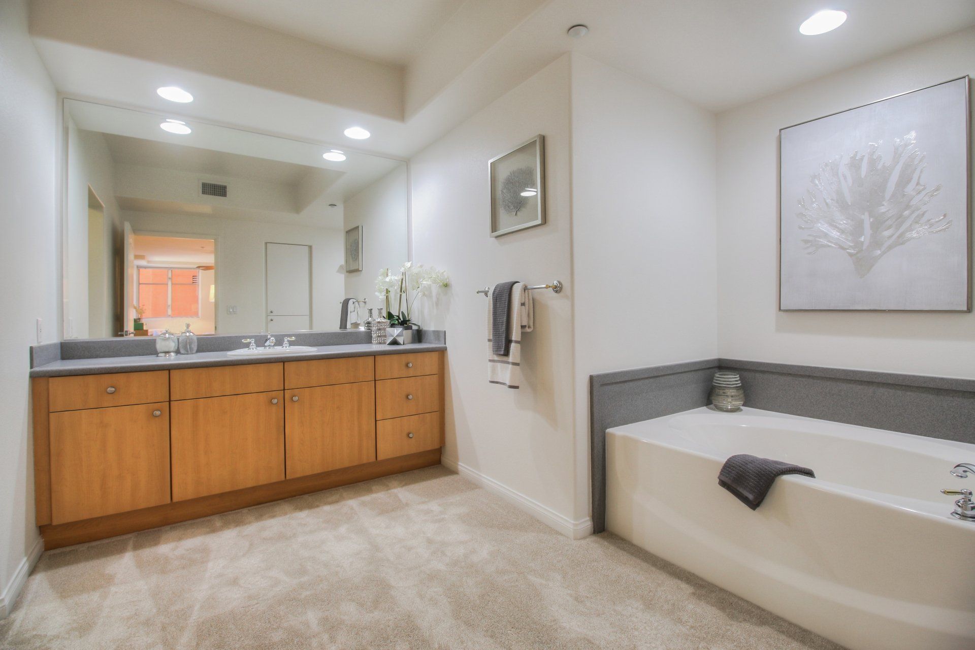 Paseo Villas Bathroom