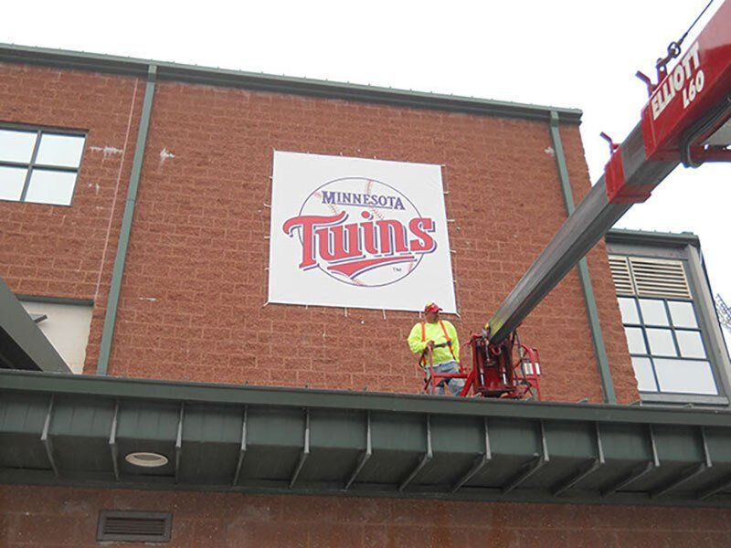 Minnesota twins sign company in ct