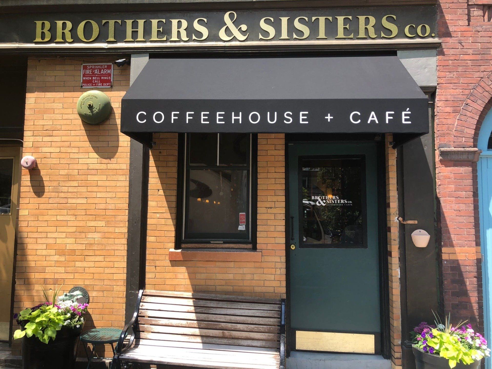 Retail store awnings ct