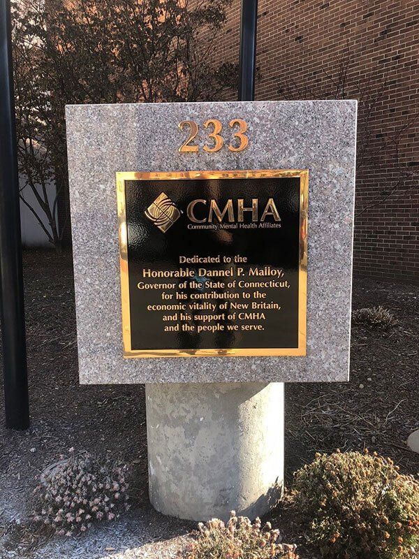 A plaque that says cmha on it