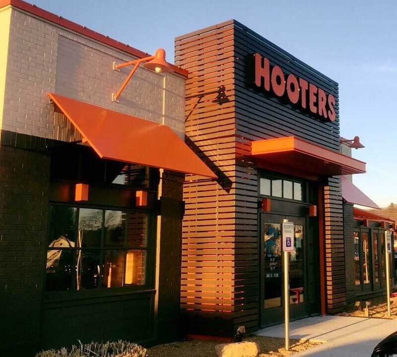 hooters awning and banner
