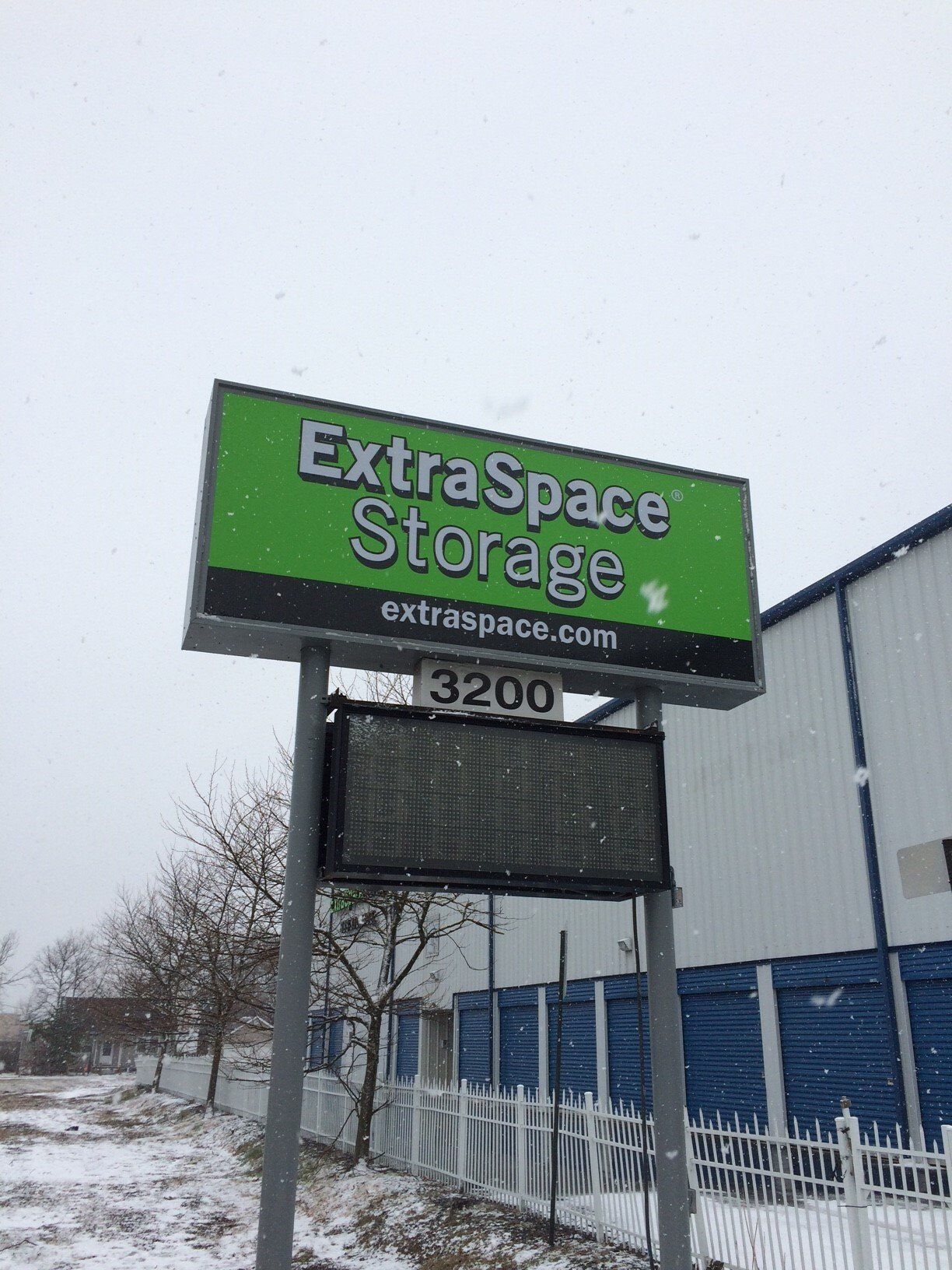 Exxtra Space Storage Sign