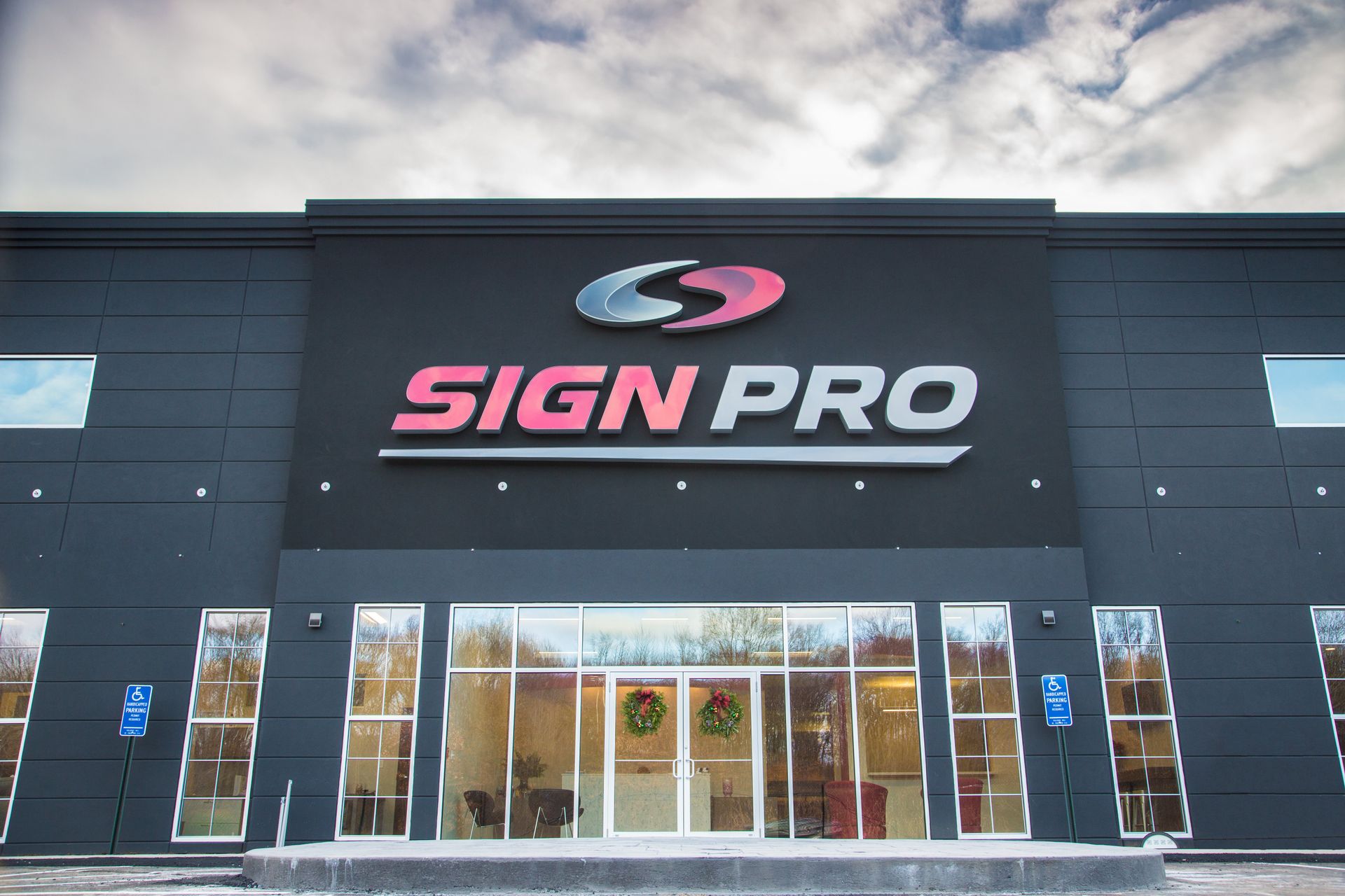 Sign Pro Signs, Wraps and Service, Full Service Sign Company
