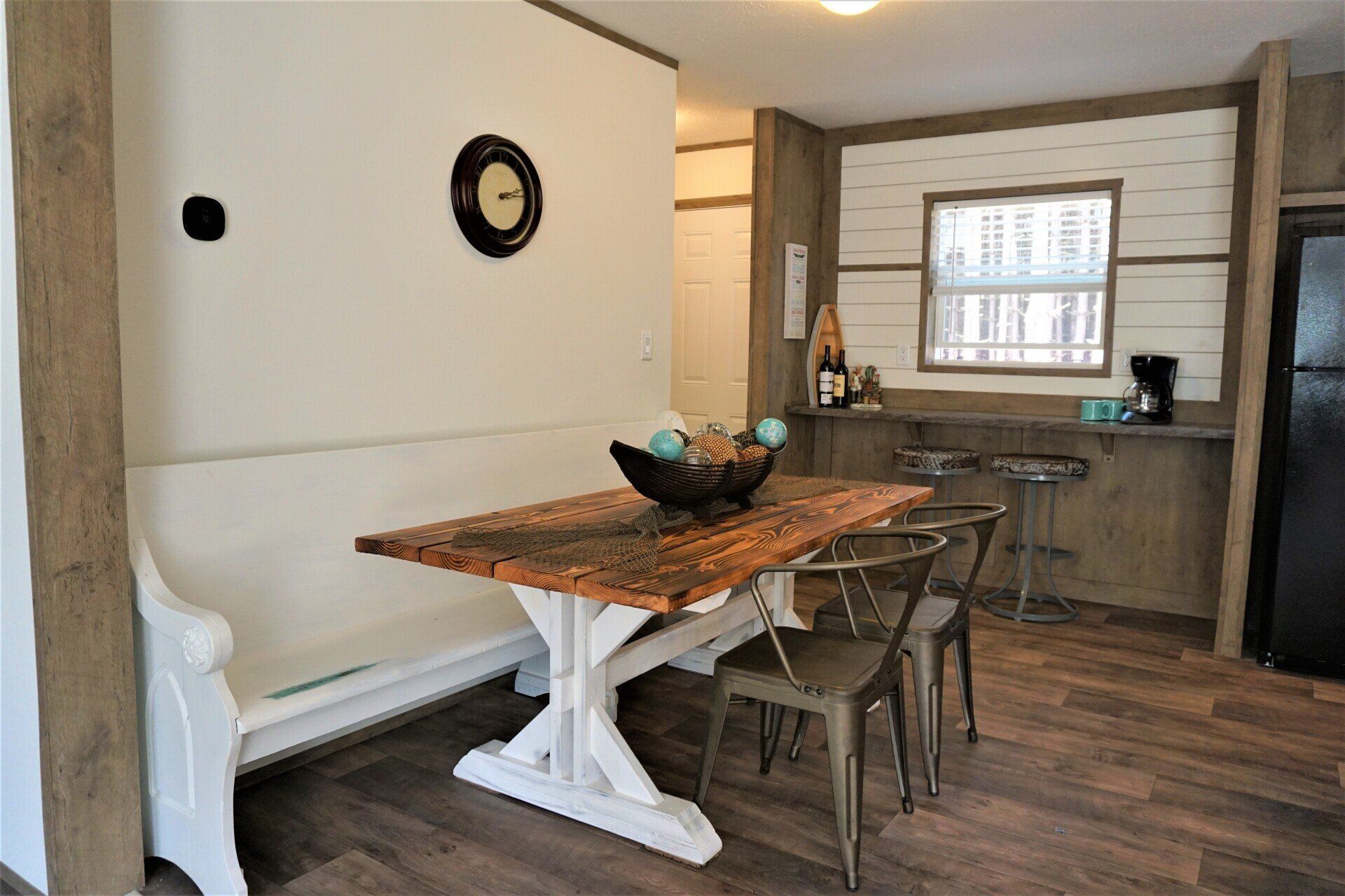 Level lake access, Chetek Chain of Lakes, Fishing, Boat docking available | Barefoot Bay Retreat