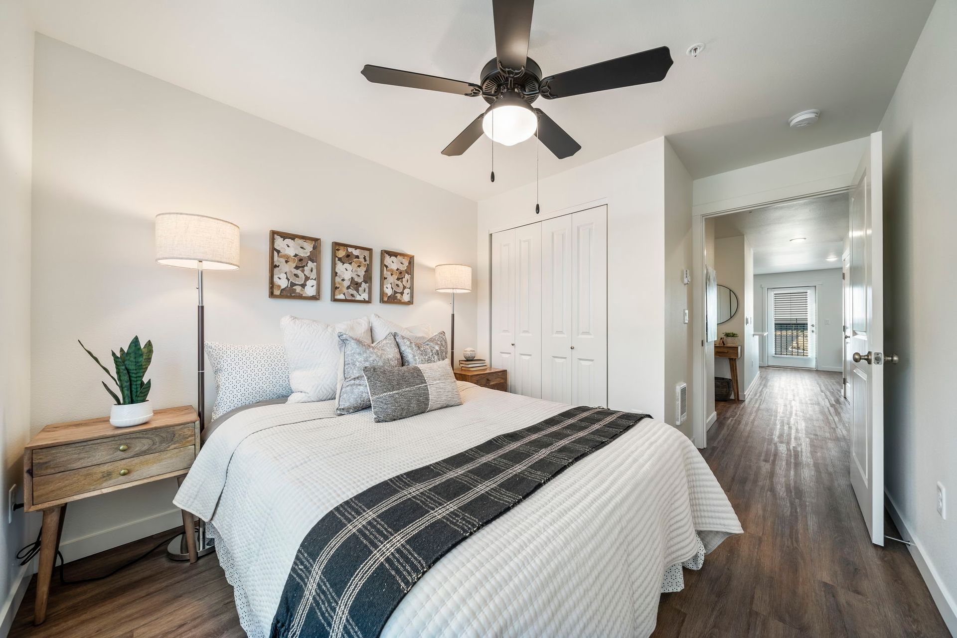 North 88 Apartments bed with fan