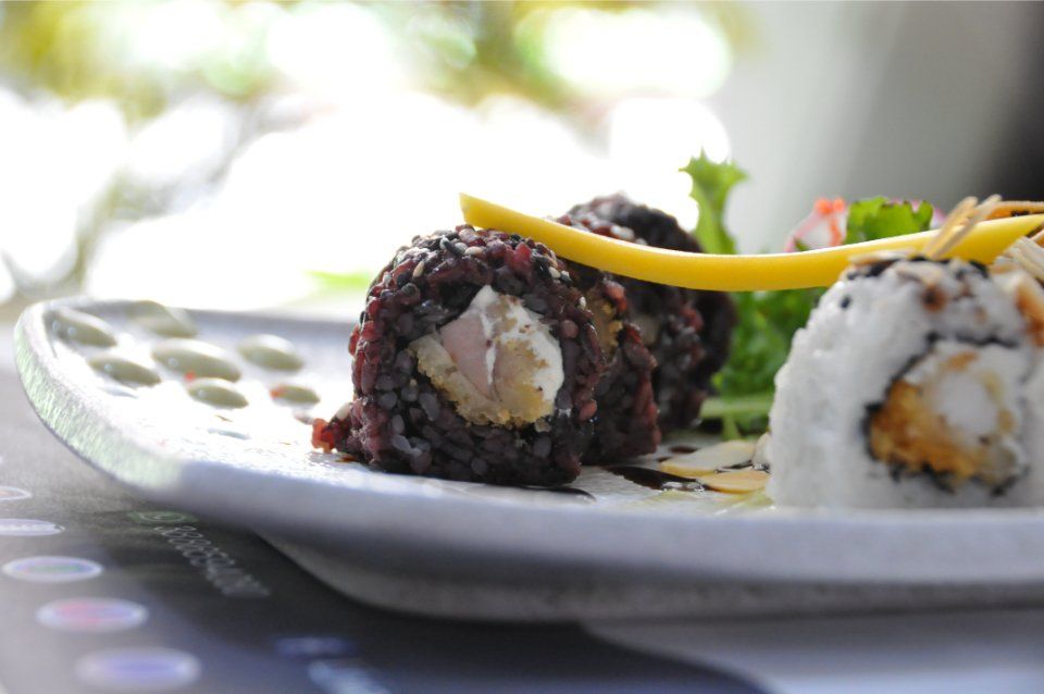 sushi di riso nero