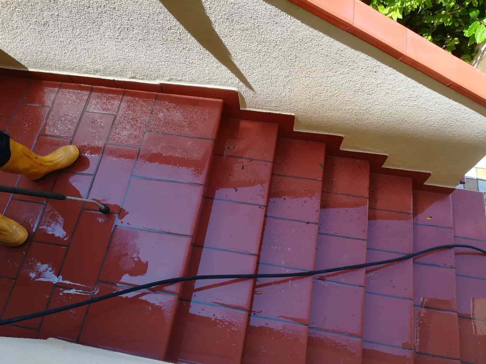 Pulizia scale in cotto dopo: Martino lo spazzacamino rimini