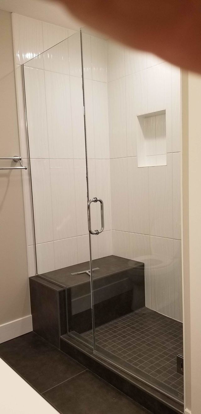 https://lirp.cdn-website.com/48d8264b/dms3rep/multi/opt/RICKARD+GLASS+SHOWER+ENCLOSURE+PIC+FOR+BATHROOM+PAGE-640w.jpg