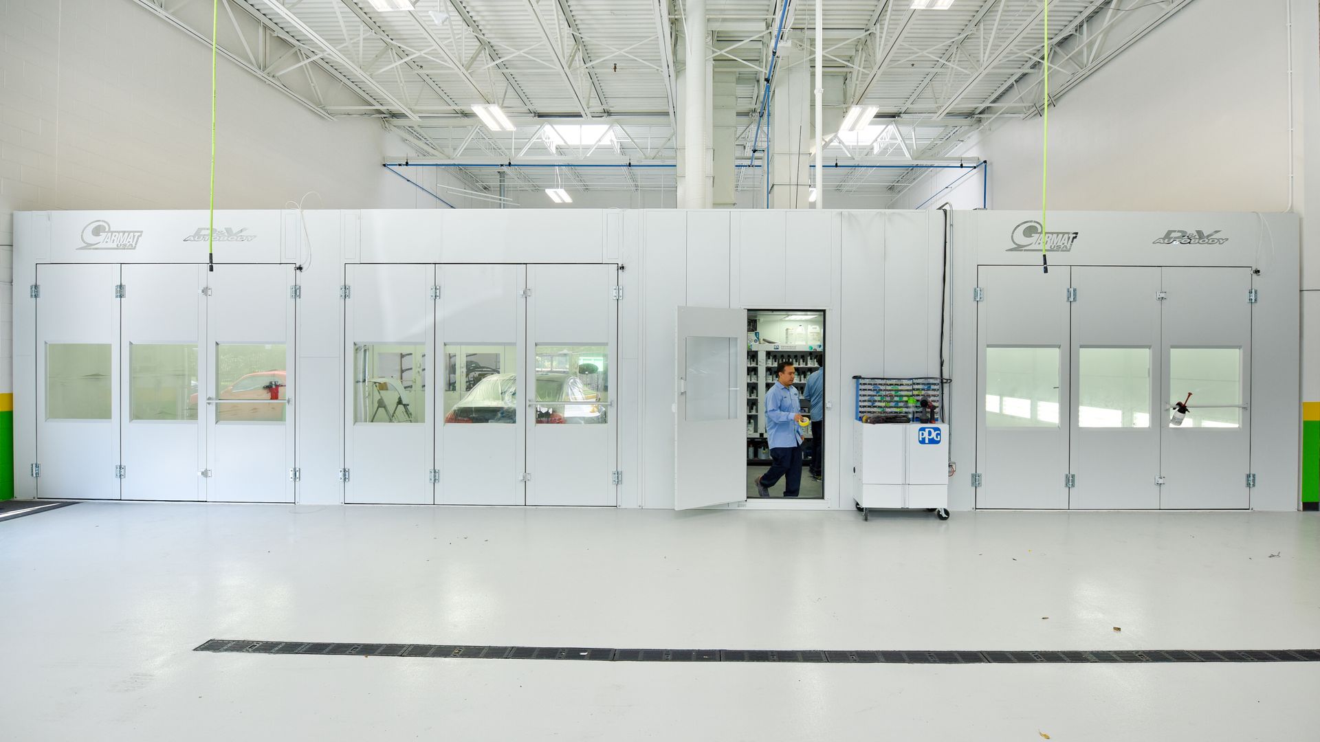 Large Spray Booth Rooms In Auto Body Facility | D&V Autobody