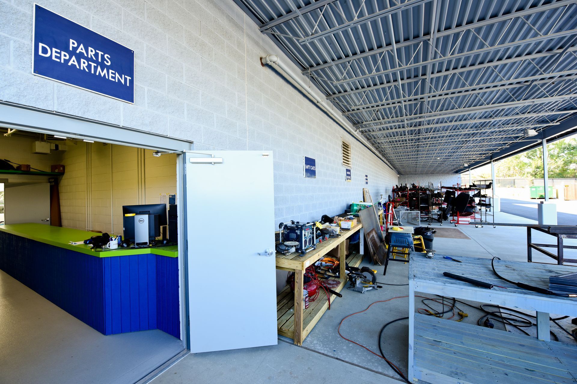 Parts Department Area Inside Auto Facility | D&V Autobody
