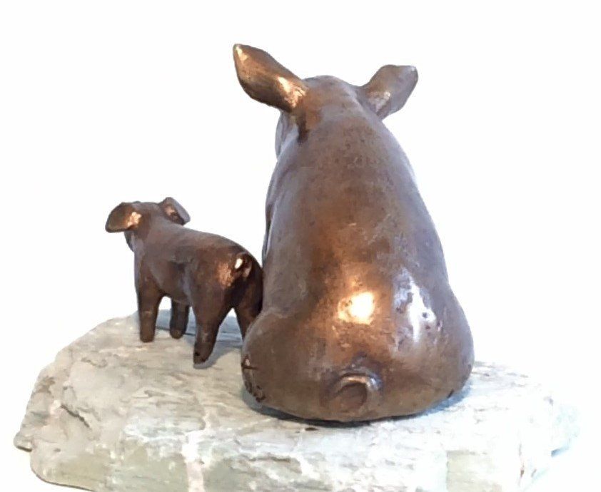 Sculpture bronze pig