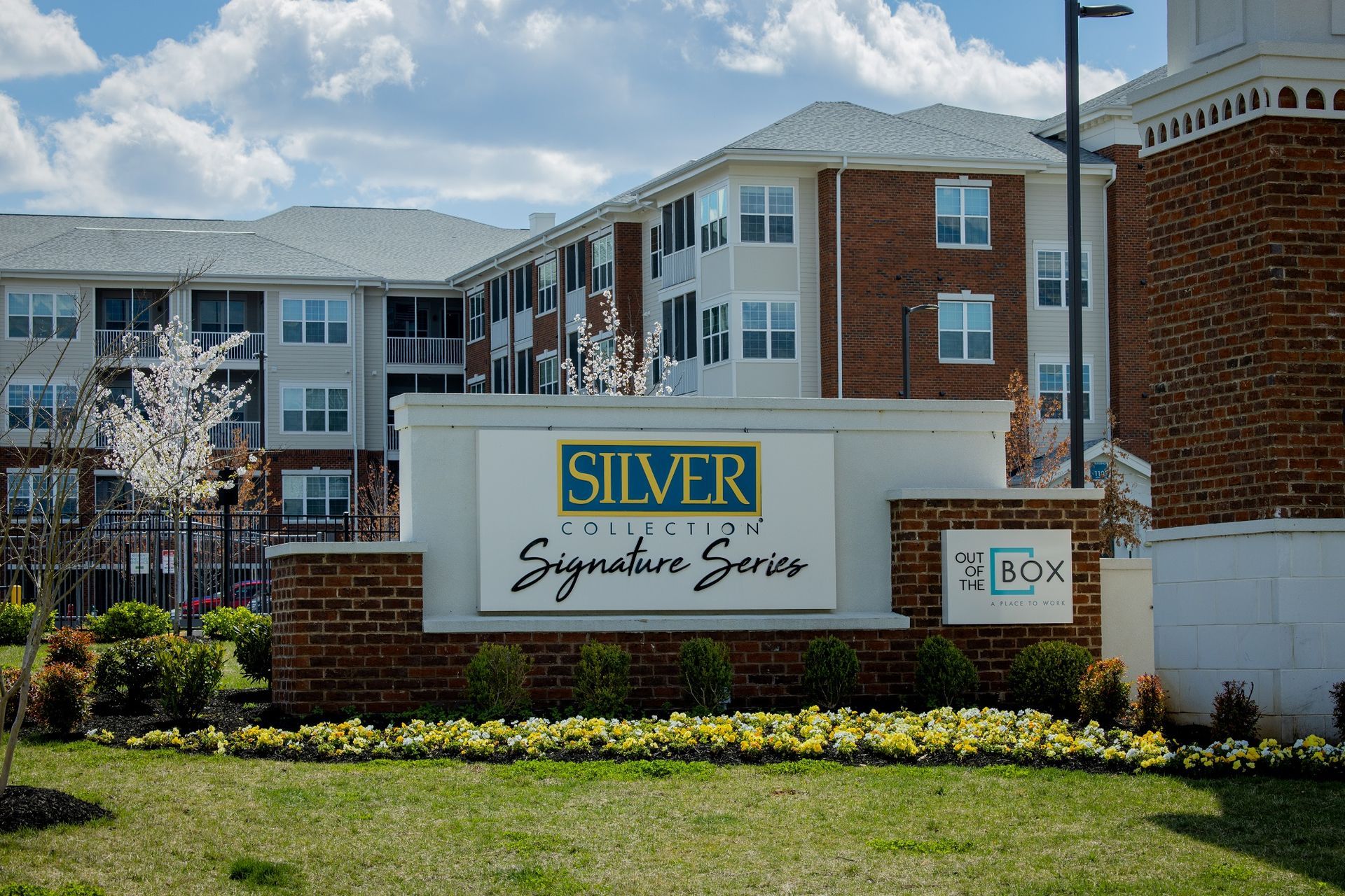 Amenities | Silver Collection at Carl D. Silver Parkway