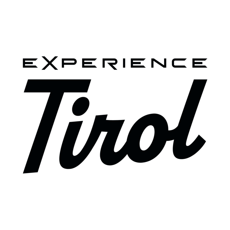 Logo „Experience Tirol“ mit schwarzer Schrift auf weißem Hintergrund.