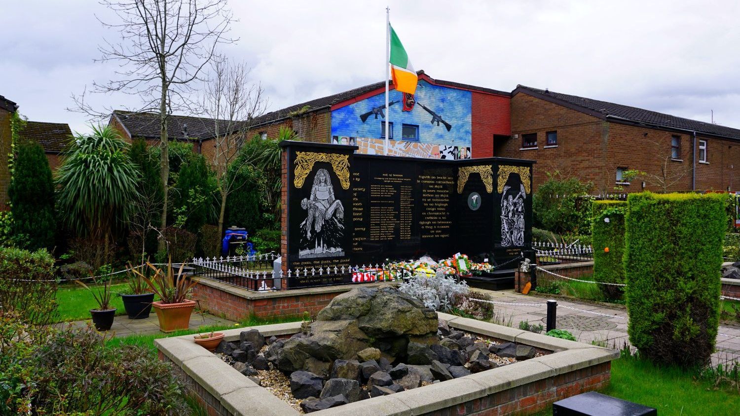 Garden of Remembrance_Belfast Fall Street