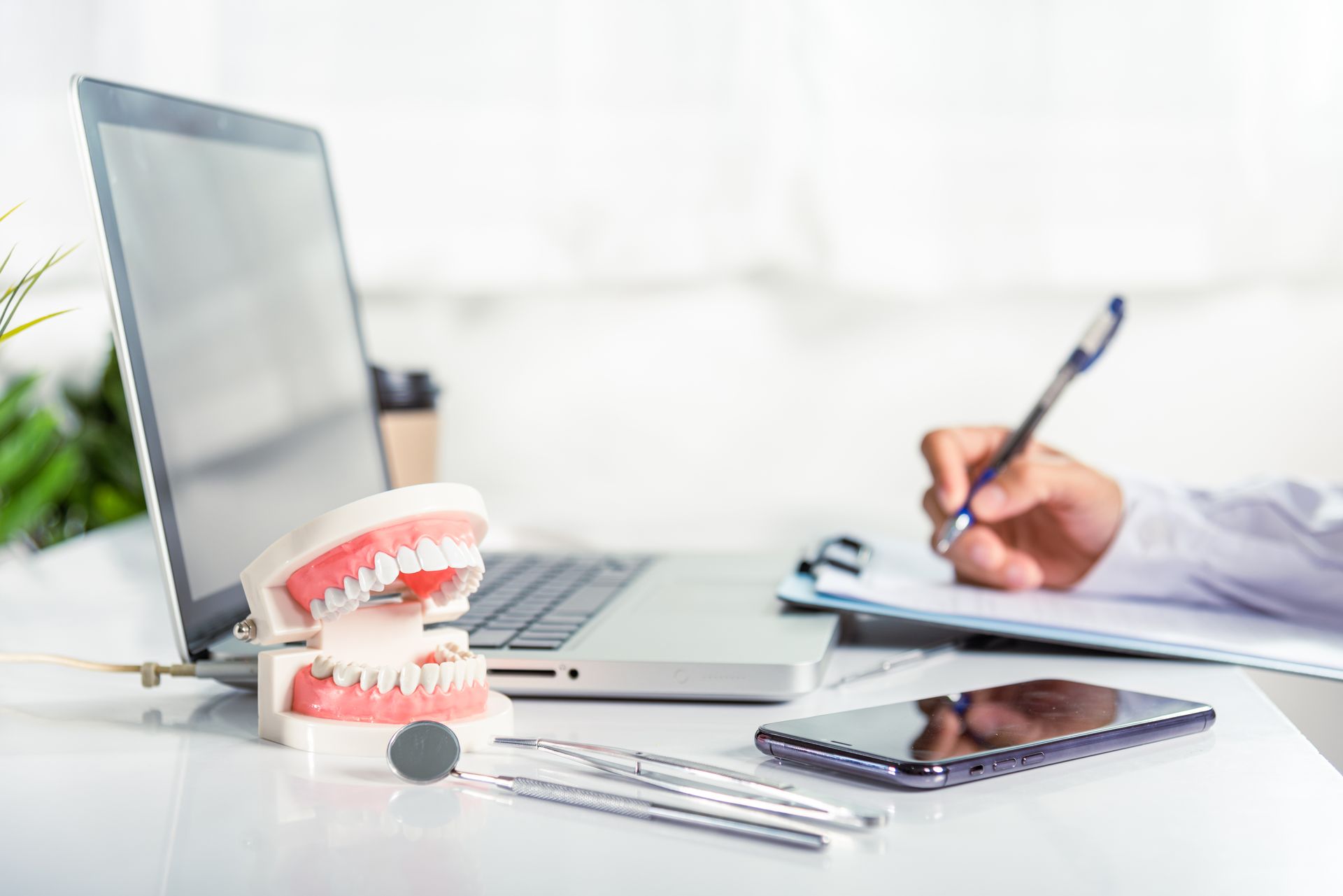 A Guide to Yearly Dental Check-ups at Advanced Dental Center