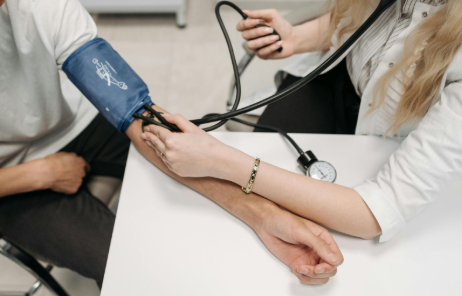 Tips from Medical Experts to Manage High Blood Pressure | Sisselman