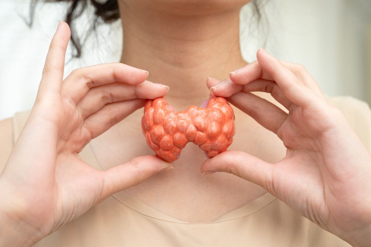 Understanding Thyroid Disorders: Symptoms, Testing, and Treatment | Sisselman